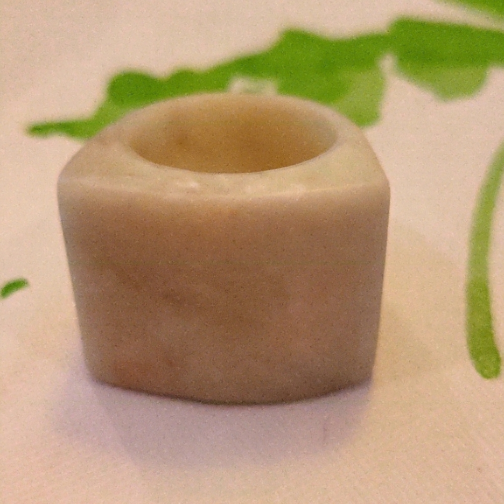 Large White Agate Ring - image 1